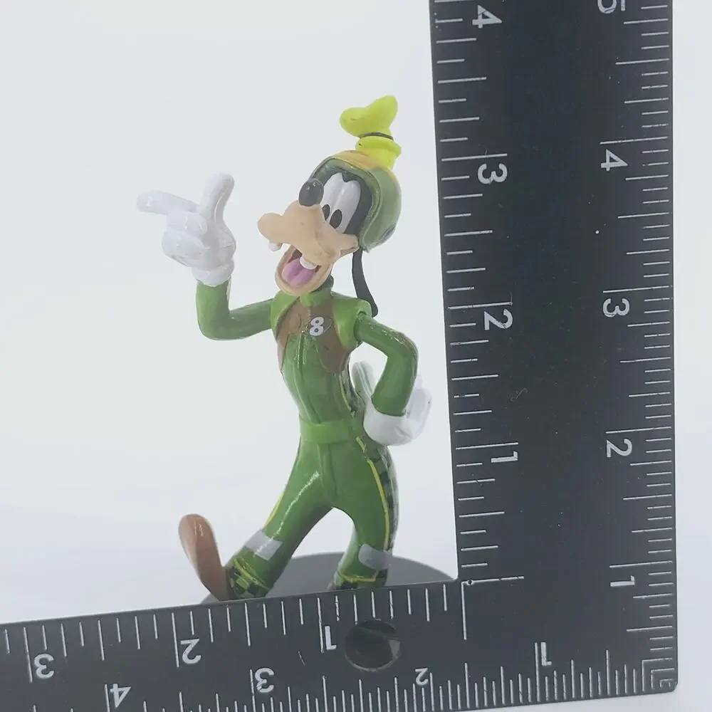 MICKEY & THE ROADSTER RACERS GOOFY RACE CAR DRIVER PVC FIGURINE CAKE TOPPER TOY